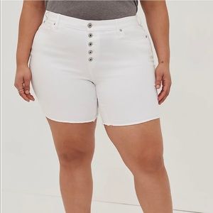 Torrid white denim Bermuda length shorts plus size 18